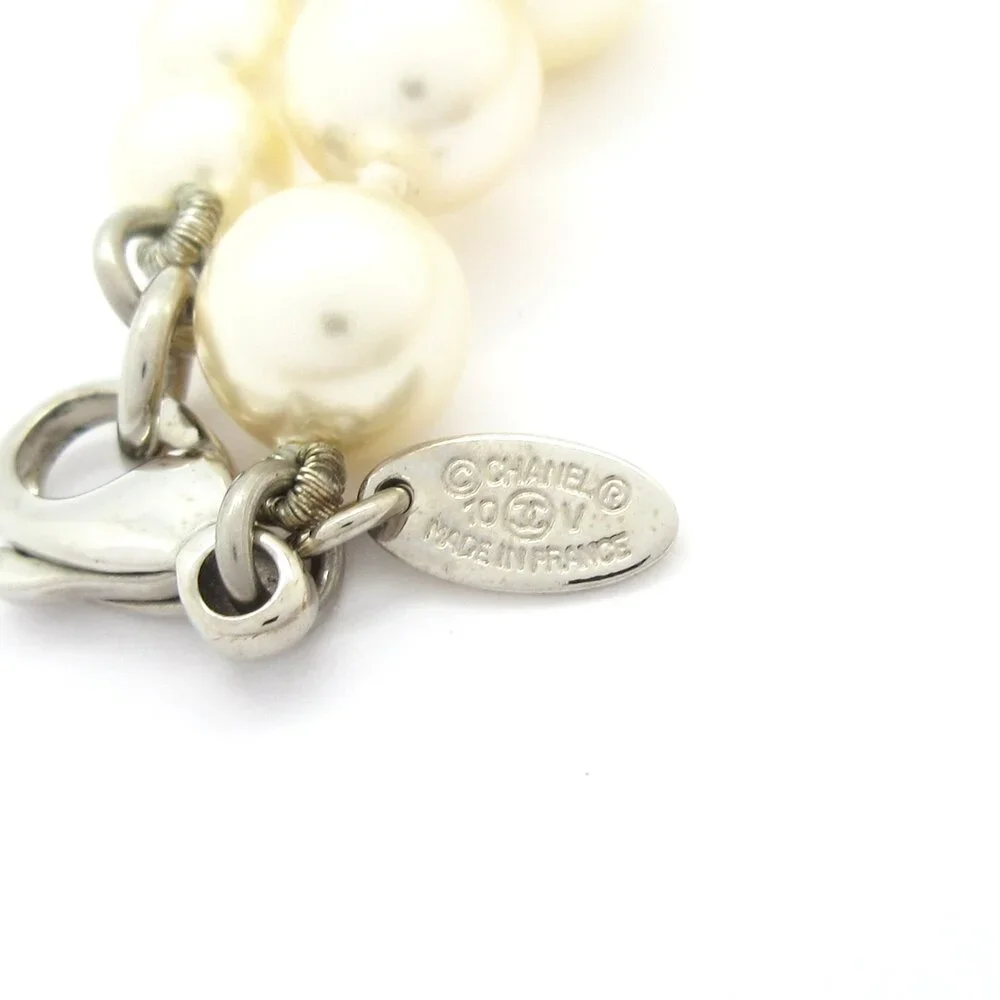 CHANEL necklace white